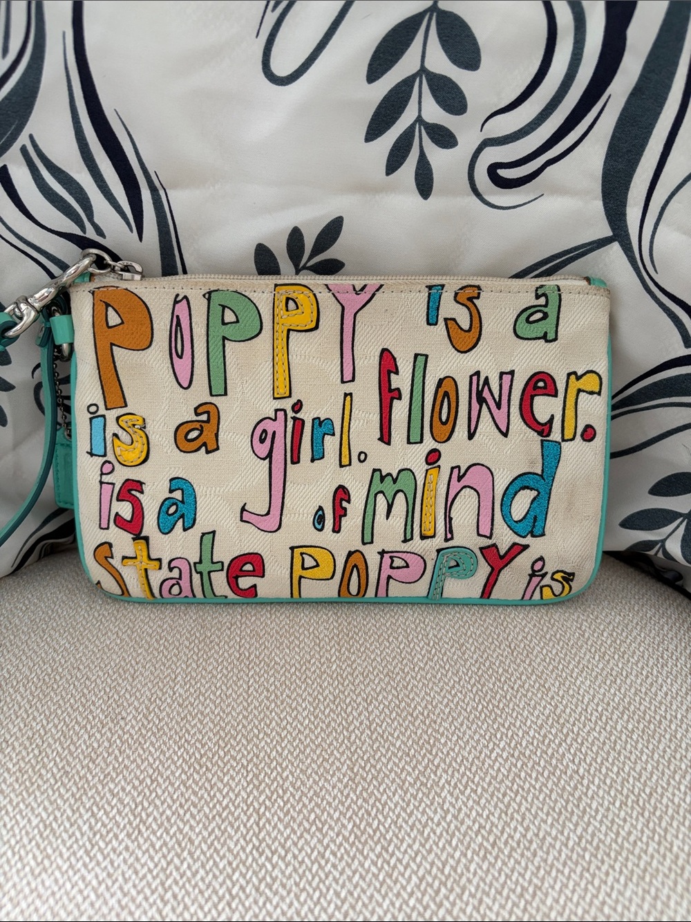 Coach Poppy Printed Wristlet Clutch - Multicolor